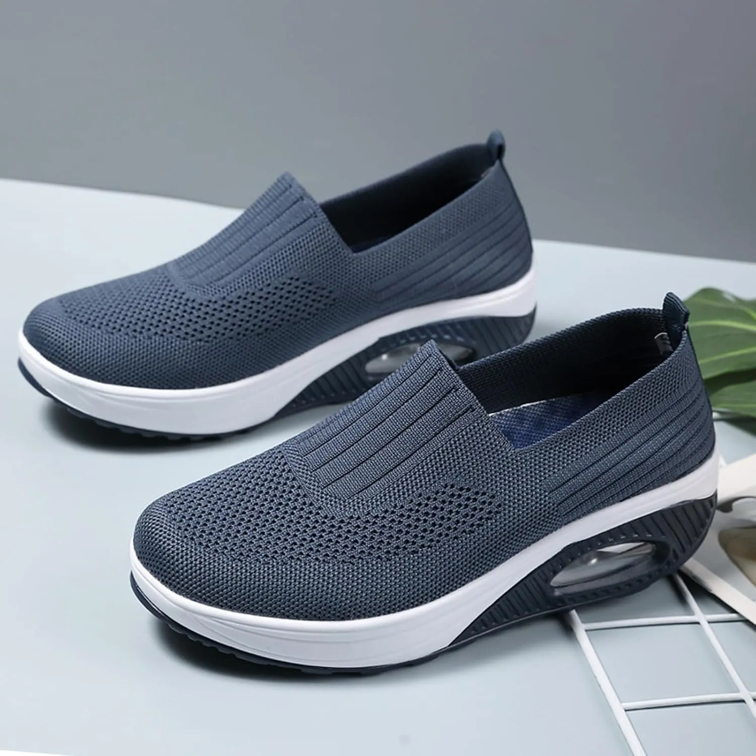 Aceptolcom Women Orthopedic Sneakers Walking Shoes,Mesh Breathable Arch Support Slip-on Light Air Cushion Orthopedic Sneakers Diabetic Shoes