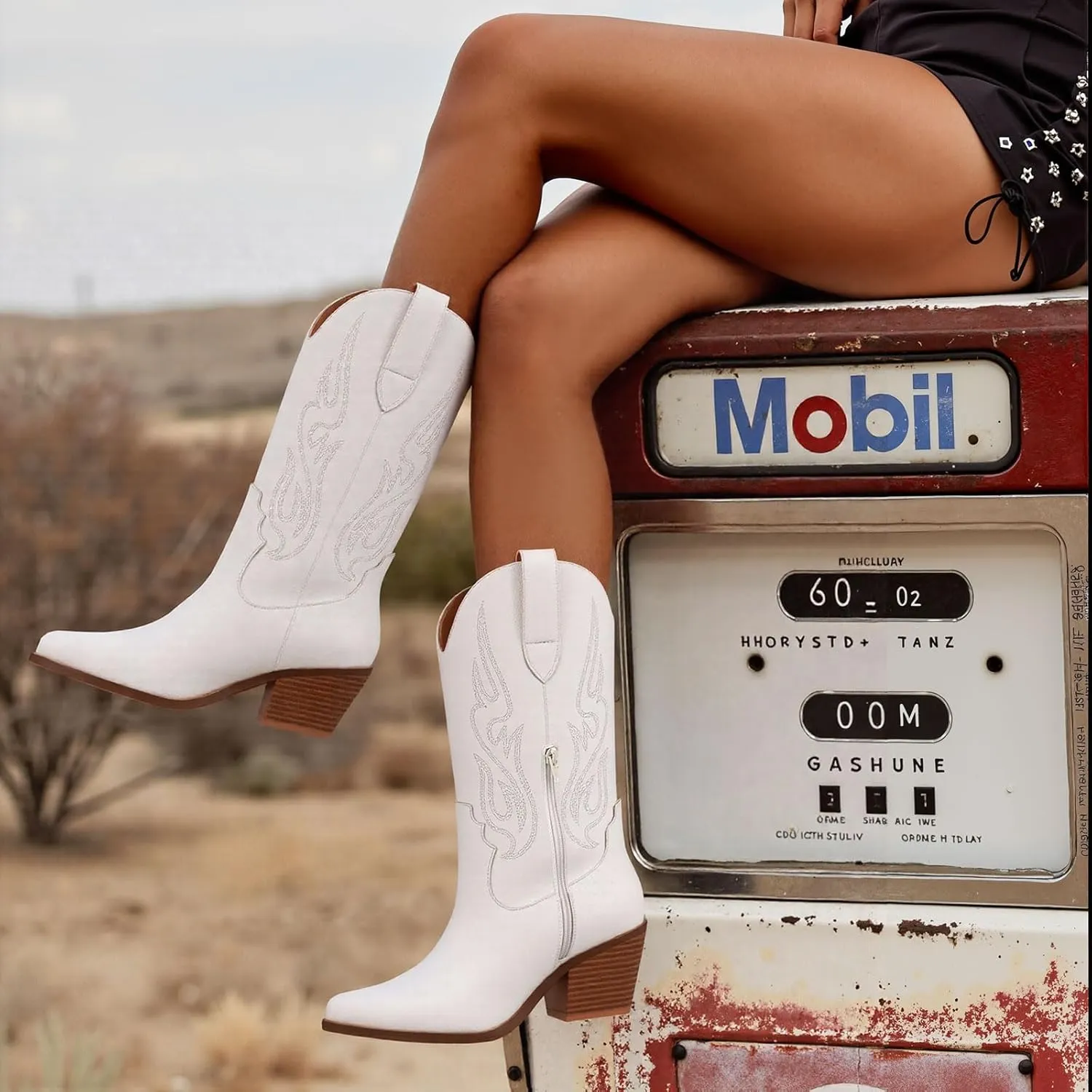 AOSPHIRAYLIAN Cowboy Boots for Women Retro Pointed Toe Pull On Block Chunky Heel Glitter Sparkly Metallic Embroidecamel Country Concert Outfits Calf Western Cowgirl Boots
