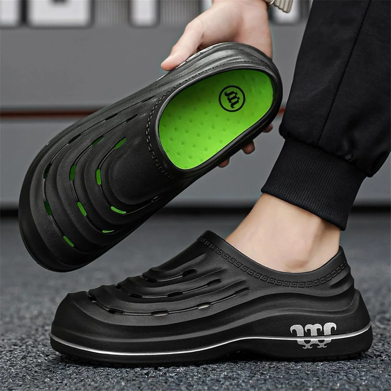 Armadillo Clogs for Nurses Chef Shoes Unisex Oil Resistant for Men Non Slip Work Shoes Women Food Service Comfortable Lightweight Nursing Shoe Waterproof Soft Beach Driving Sandals with Arch Support