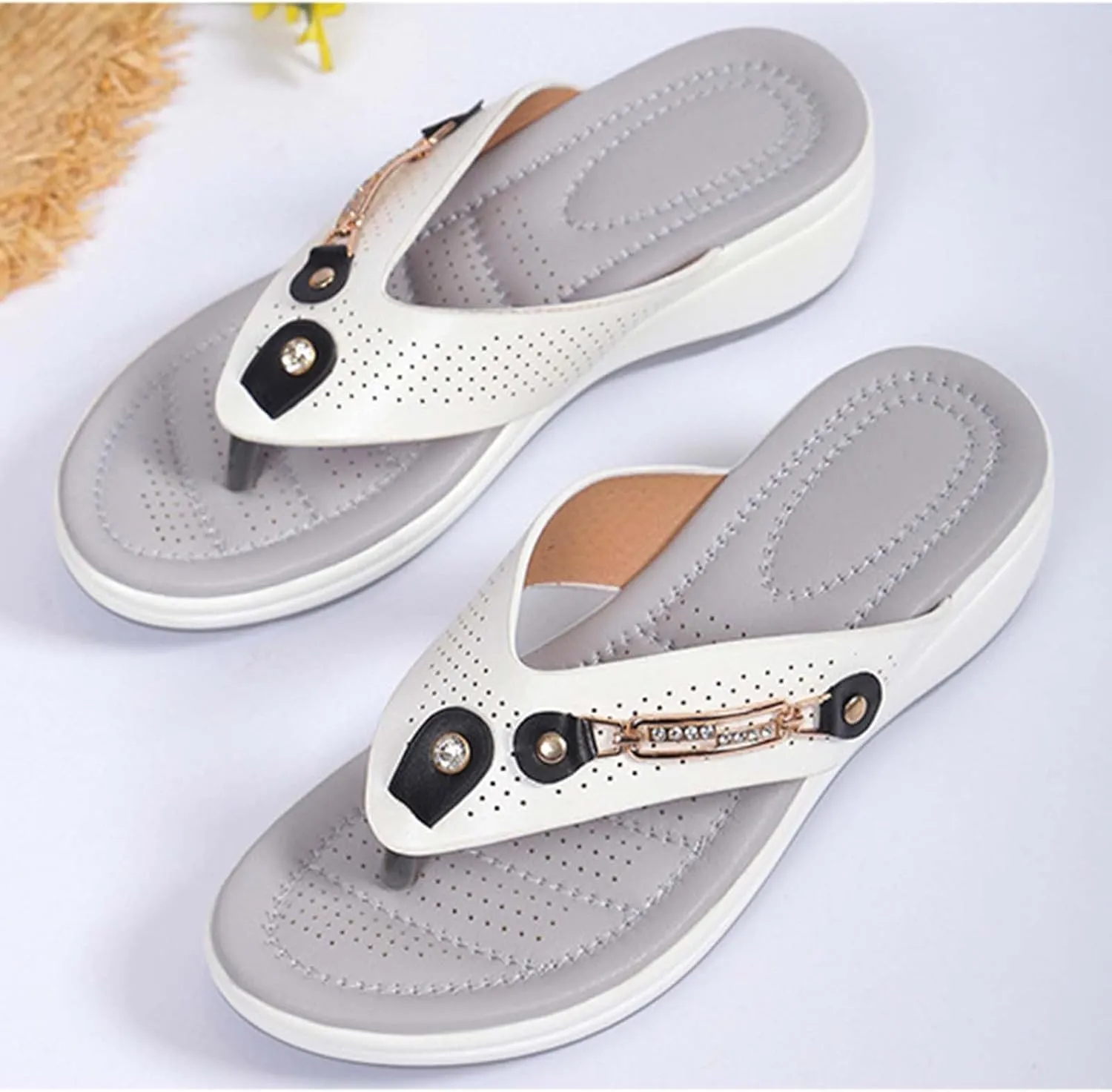 Breathe Arch Support Sandal for Women Casual Clip Toe Hollow Out Slippers Solid Platform Thong Sandals