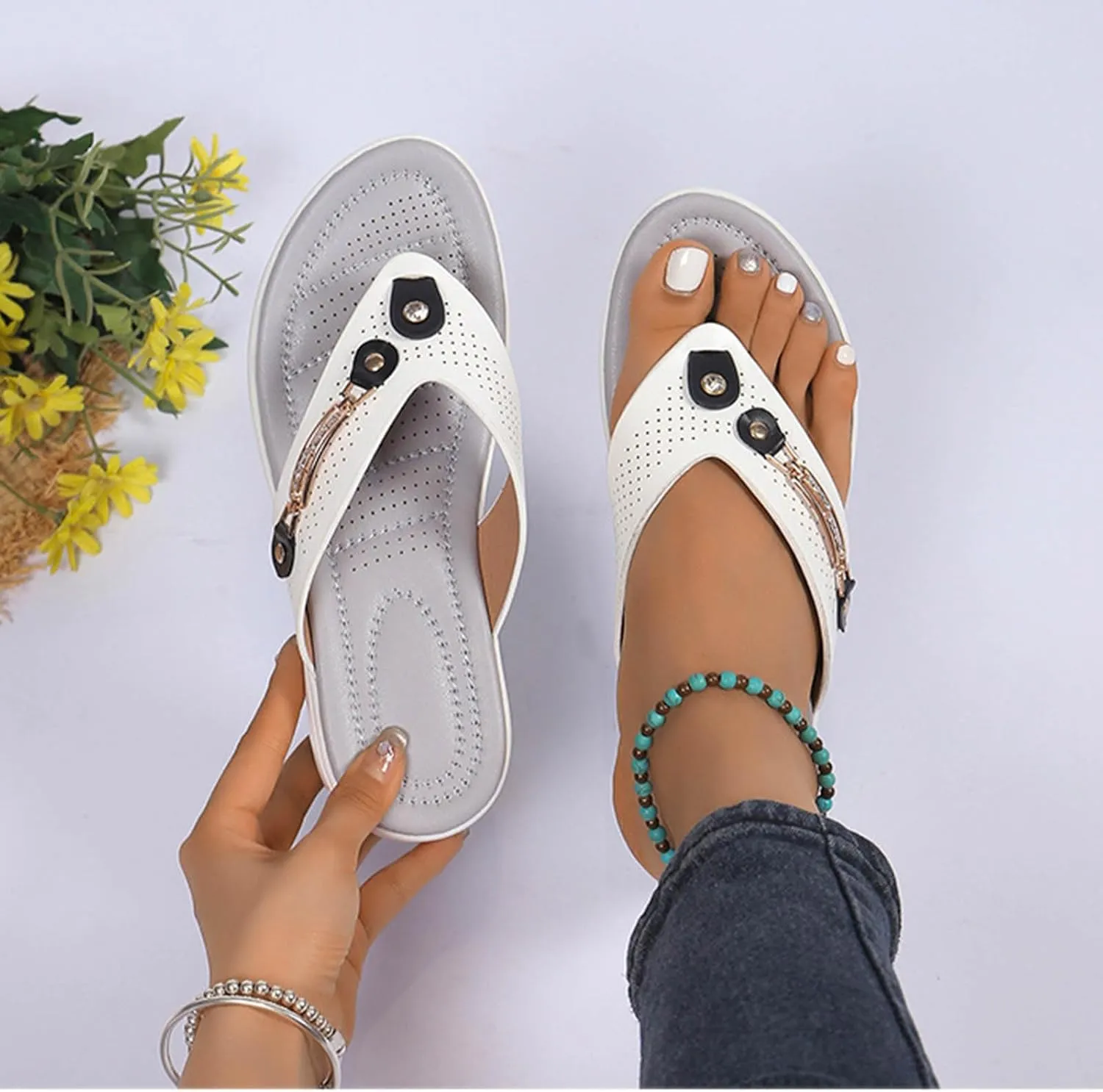 Breathe Arch Support Sandal for Women Casual Clip Toe Hollow Out Slippers Solid Platform Thong Sandals