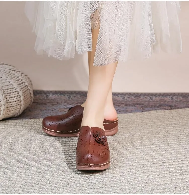 Clogs for Women Slip on Mules with Floret Closed Toe Sandals, Summer Shoes, Comfortable Walking Wedge Clogs (Brown,8.5)
