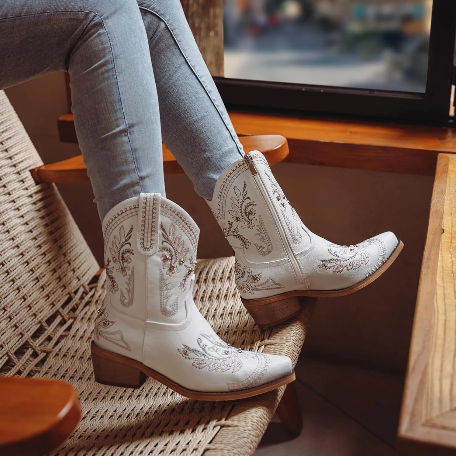 Cowboy Boots for Women, Cowgirl Boots with Sparkly Embroidered Rhinestones, Short Western Ankle Boots for Women with Side Zipper Pull On