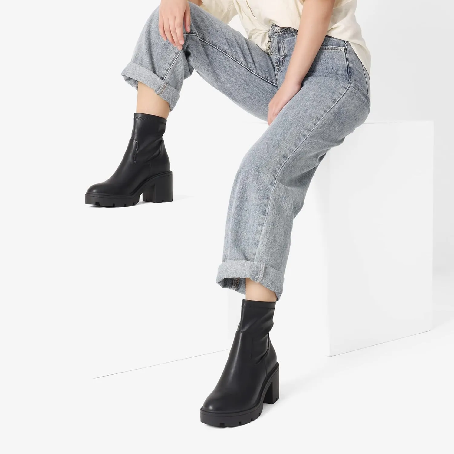 DREAM PAIRS Women's Chelsea Platform Boots Elastic Chunky Heel Lug Sole Ankle Booties Shoes