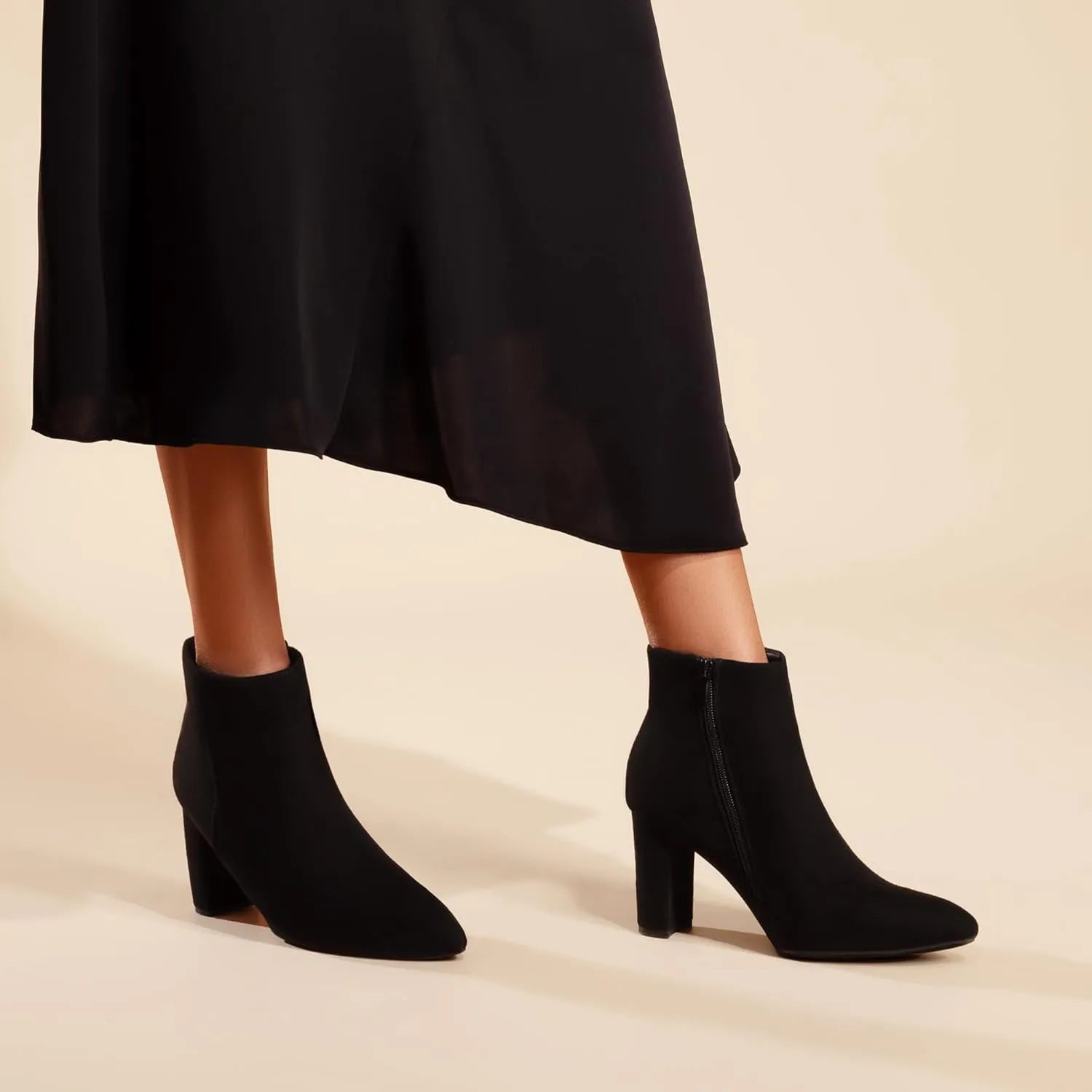 DREAM PAIRS Women's Chunky Heel Ankle Booties Pointed Toe Short Boots