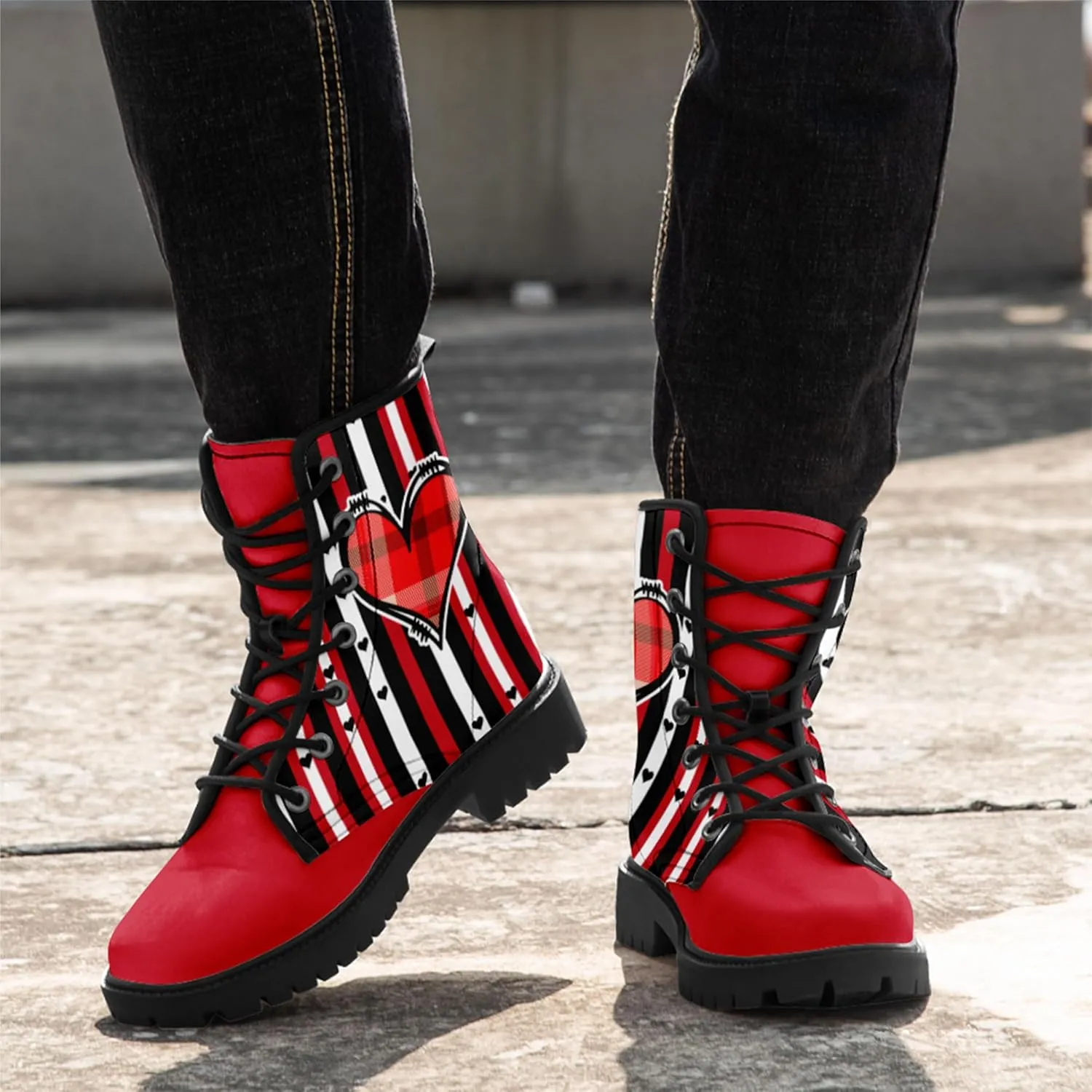 Gothic Heart & Rose Combat Boots – Vintage Lace-Up Leather Ankle Boots for Women, Stylish Anti-Slip Casual Footwear