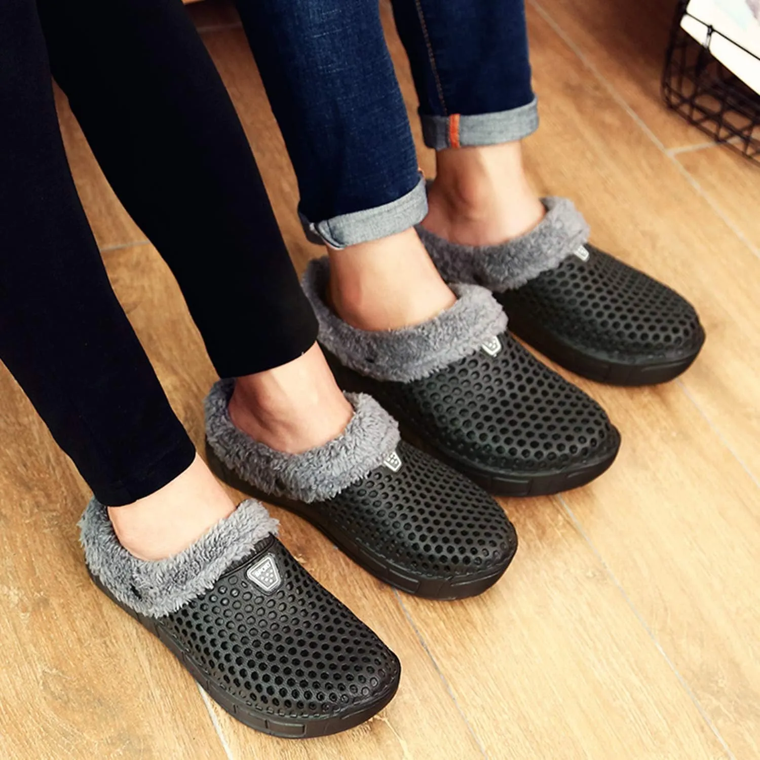 Meidiastra Women's Mens Fur Lined Clogs Waterproof Non Slip Garden Shoes Warm Plush House Slippers Indoor Outdoor Mules