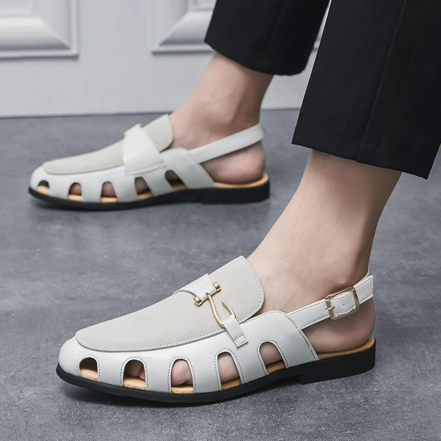 Men's Closed - Toe Fisherman Sandals with buckle design, simple and breathable. The upper is made of spliced materials, casual and versatile, a stylish choice for daily wear