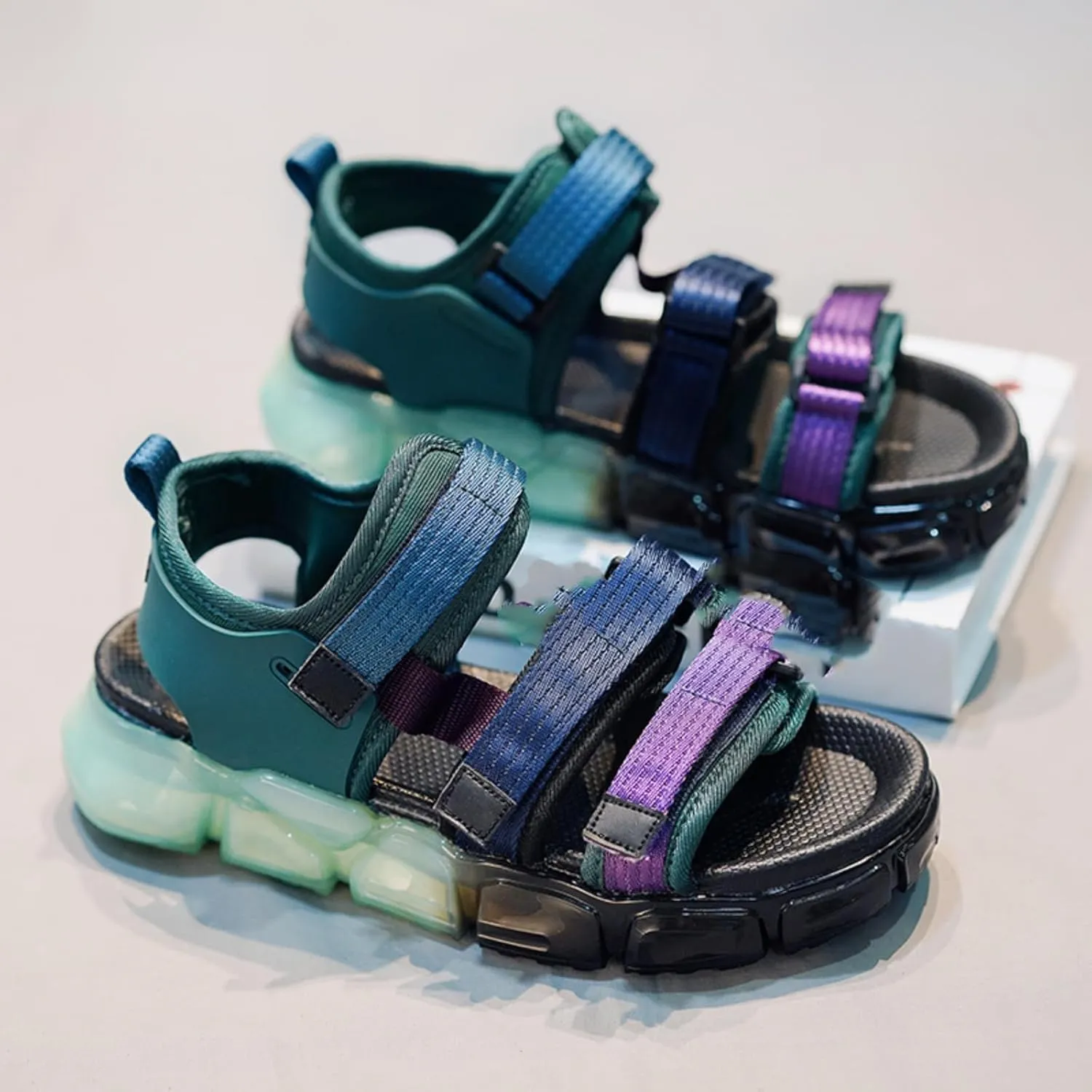 Men's Trendy Graffiti Walking Sandals, Summer Lightweight Breathable Sporty Water Shoes for Beach, Casual Travel and Outdoor Adventures