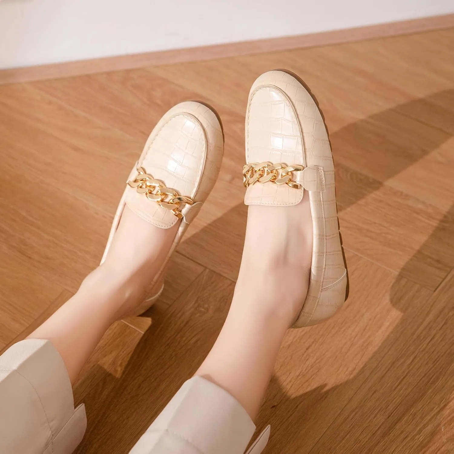 Tilocow Loafers for Women Comfortable Flat Casual Slip On Shoes Leisure Bussiness Work Ladies Shoes Lightweight Walking Flats with Arch Support