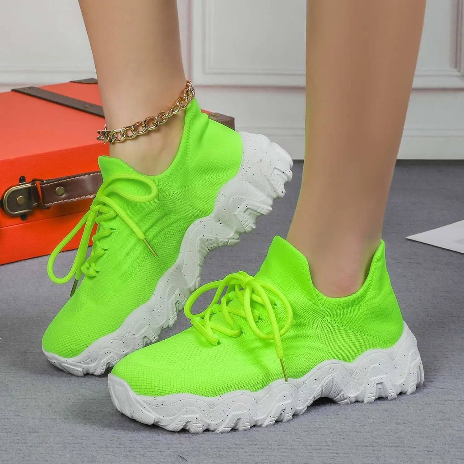 Women's Mesh Lace Lightweight Low-Cut Sneakers, Casual Tennis Shoes, Non Slip, Fashionable Comfortable and