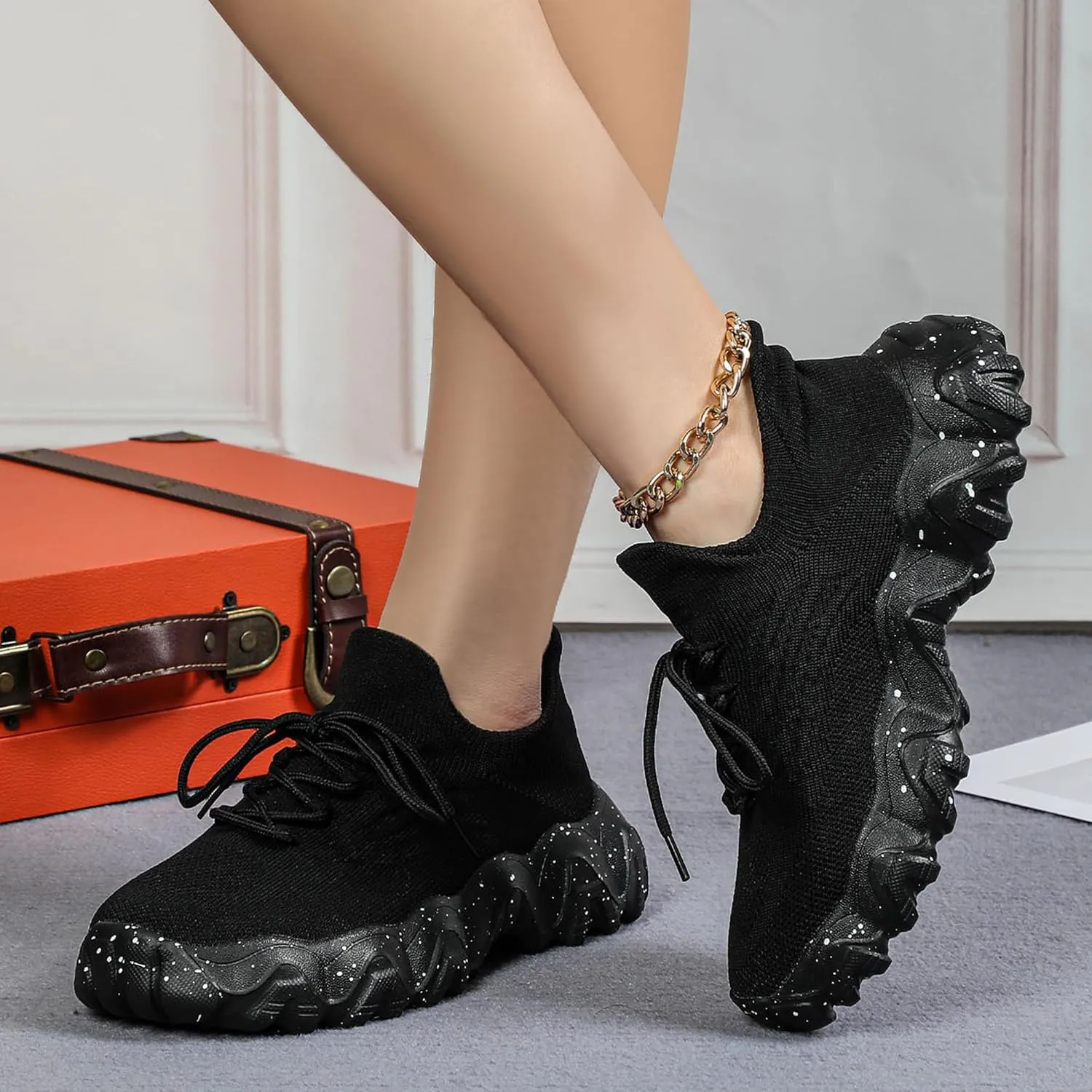 Women's Mesh Lace Lightweight Low-Cut Sneakers, Casual Tennis Shoes, Non-Slip, Fashionable Knitted Socks Shoes are Comfortable and Breathable
