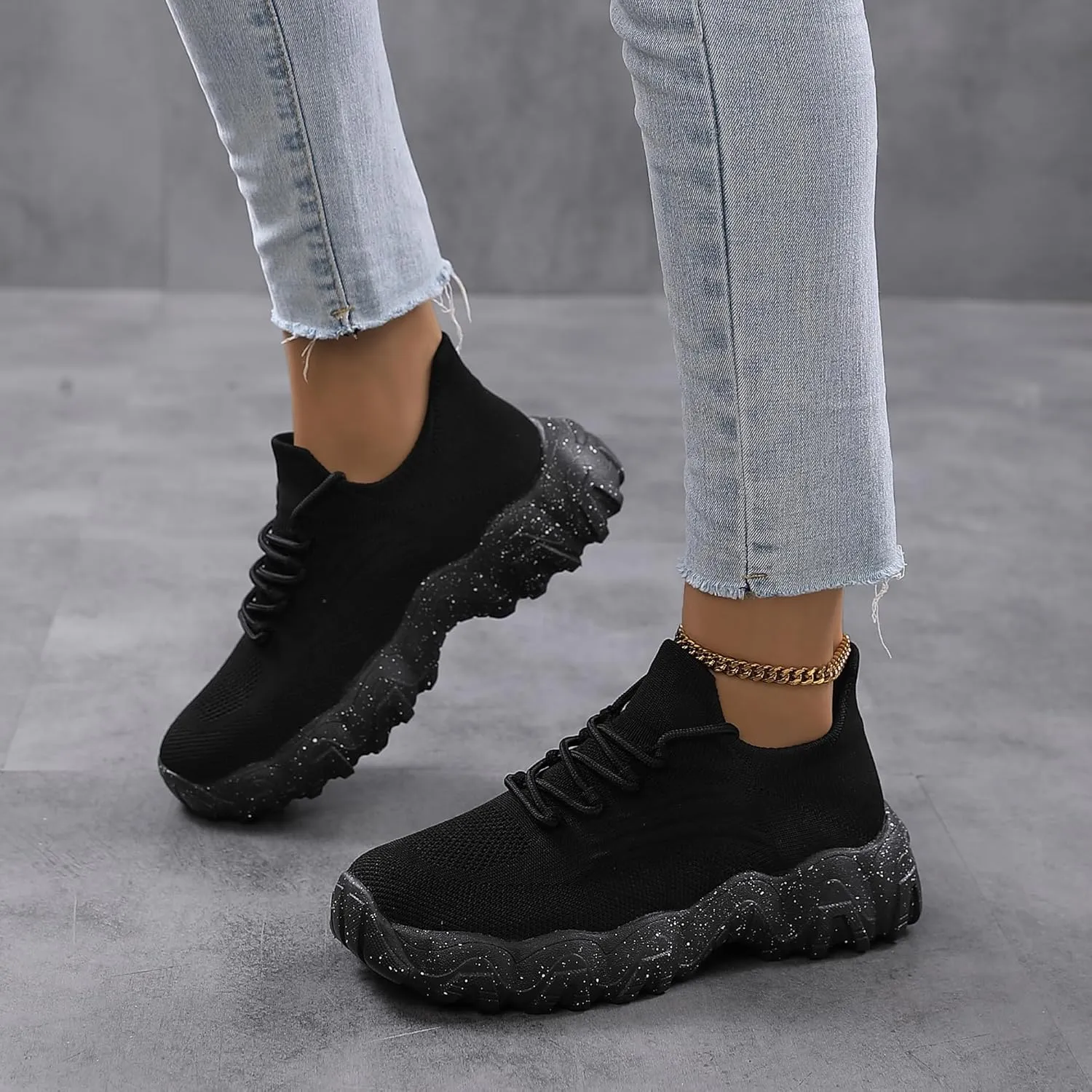 Women's Mesh Lace Lightweight Low-Cut Sneakers, Casual Tennis Shoes, Non-Slip, Fashionable Knitted Socks Shoes are Comfortable and Breathable