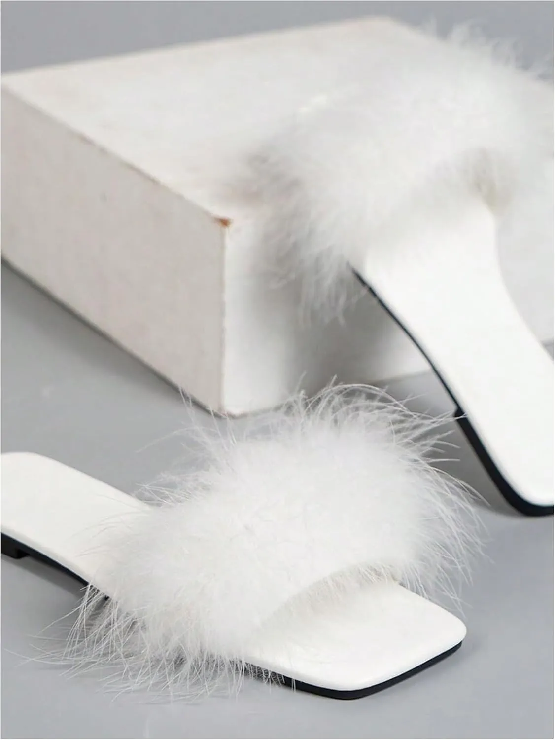 Women's Sexy Flat Sandals Fuzzy Feather Dressy Flat Sandals Slip On Square Slipper Open Toe Fuzzy Slides Slippers